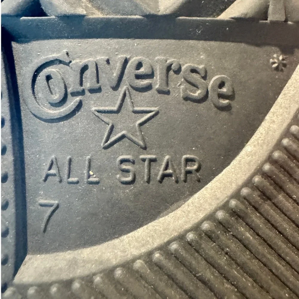 Wonder Woman‎ Converse All Star High Top Sneakers Womens Size 7 Comic Book